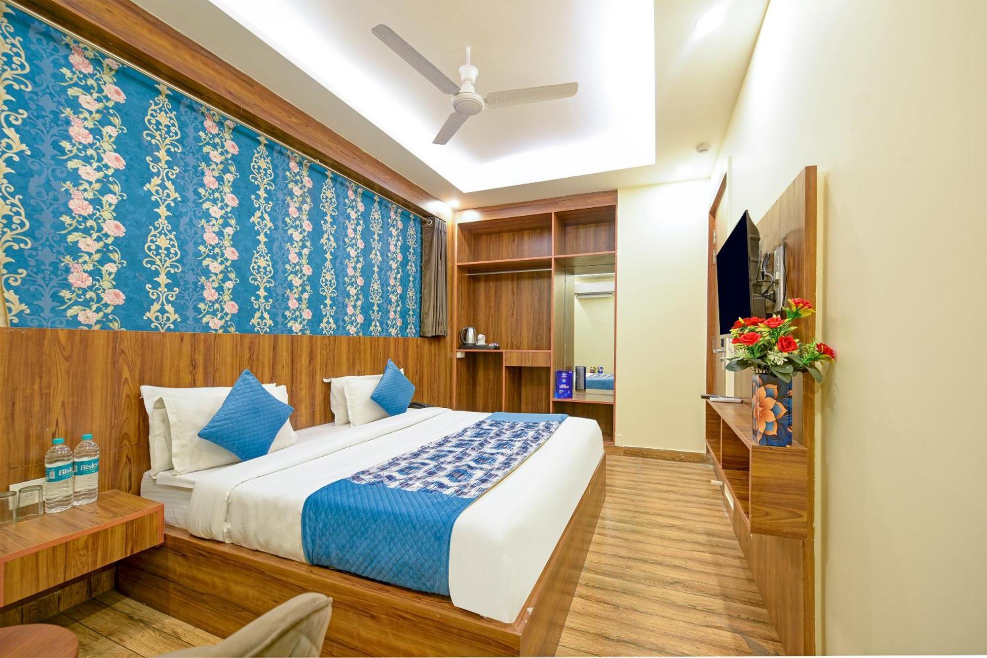 Rosewood Suites A Family Hotel Near Delhi Airport Yeni Delhi Dış mekan fotoğraf